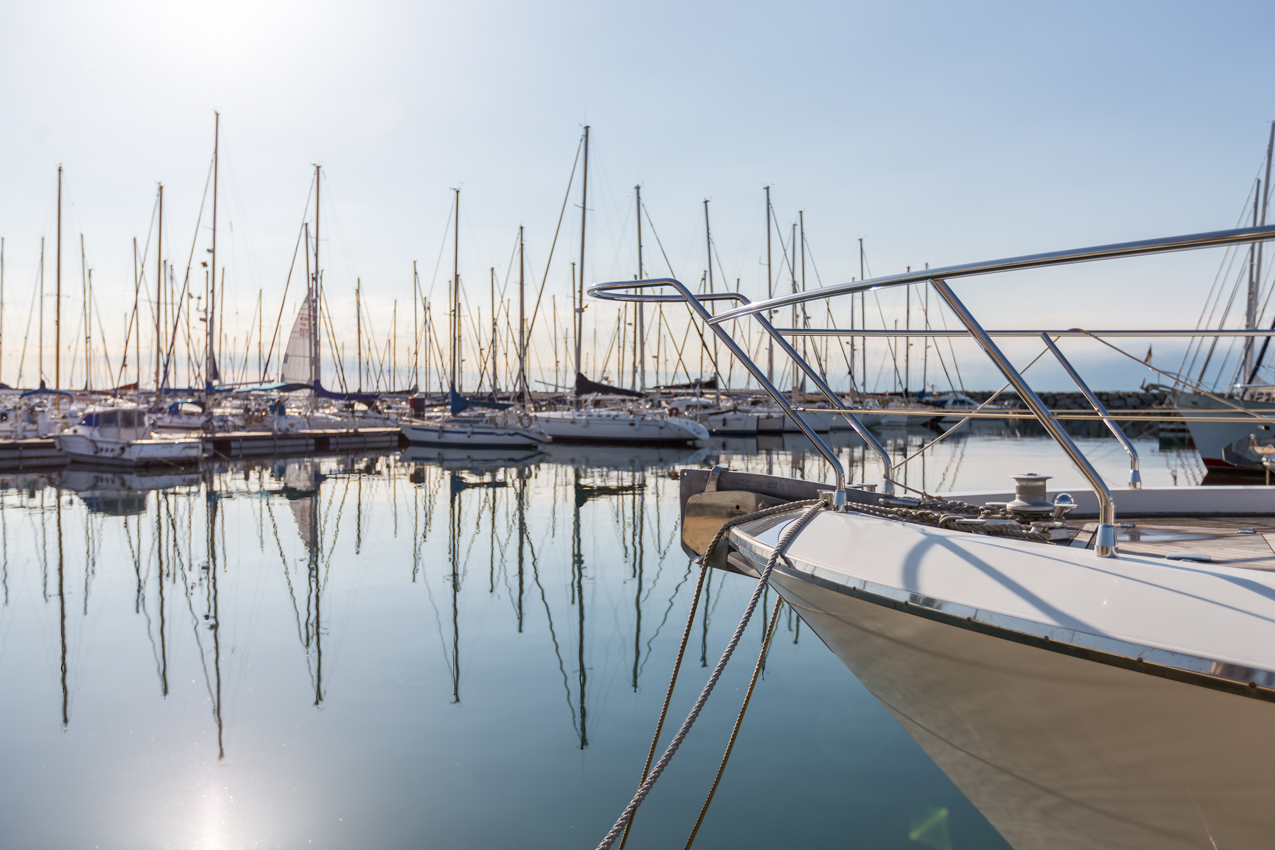 Mallorca, travesía, ruta náutica, navegación, costa catalana, Marina Port Premià, isla Dragonera, fondeo, Sa Calobra, Torrent de Pareis, bahía de Sóller, Andratx, Palma, faro de Porto Pi, vela, embarcación a motor, mar,